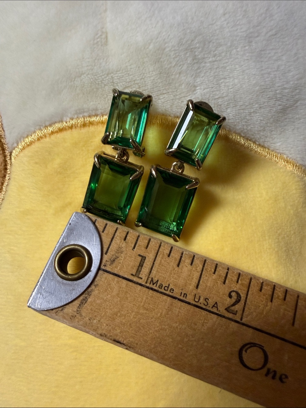 Heidi Daus Deep Green Rectangular Swarovski Drop Earrings - Picture 2 of 9